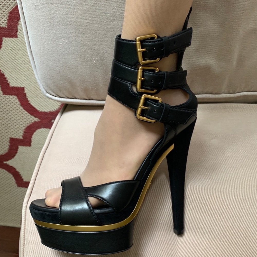 Gucci Lifford platform strapped heels
